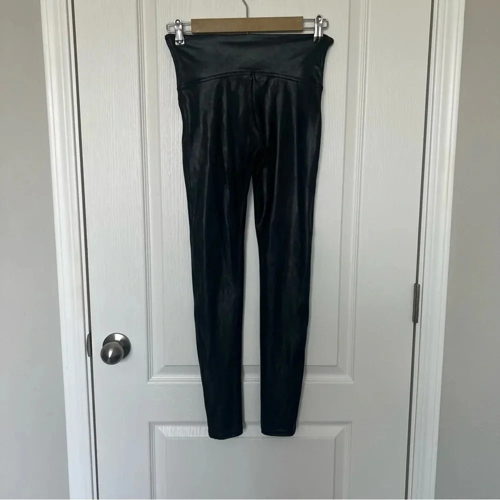 SPANX Woman’s Faux Leather Compression Leggings Black Size Medium - Picture 6 of 12